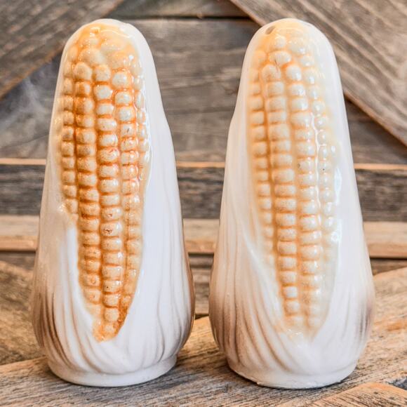 Vintage Corn On The Cob, Salt and Pepper Shakers,  Ceramic, 4” Tall - Picture 1 of 8